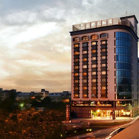 Grand City Hotel Phong Nguyên Ngoại thất bức ảnh