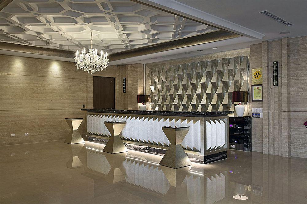 Grand City Hotel Phong Nguyên Ngoại thất bức ảnh