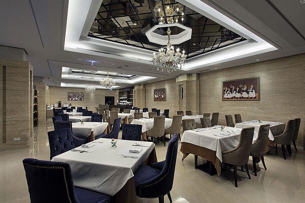 Grand City Hotel Phong Nguyên Ngoại thất bức ảnh
