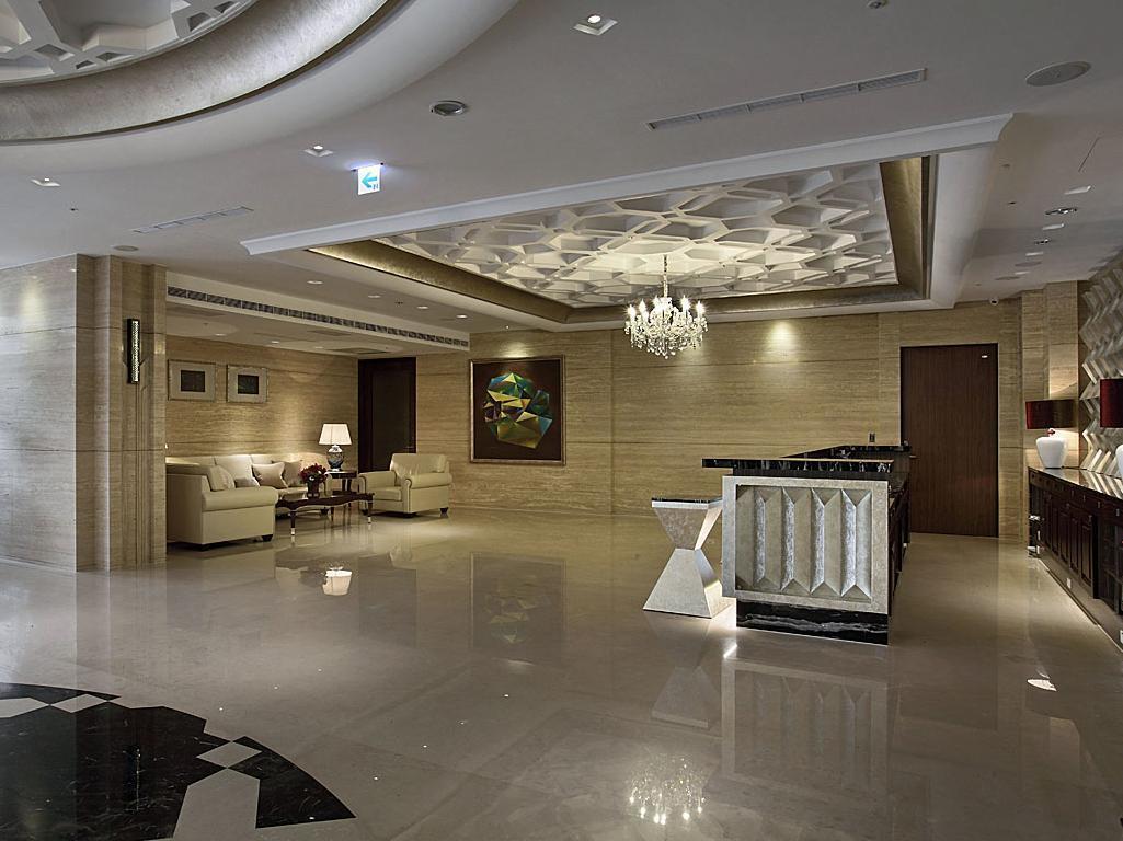 Grand City Hotel Phong Nguyên Ngoại thất bức ảnh