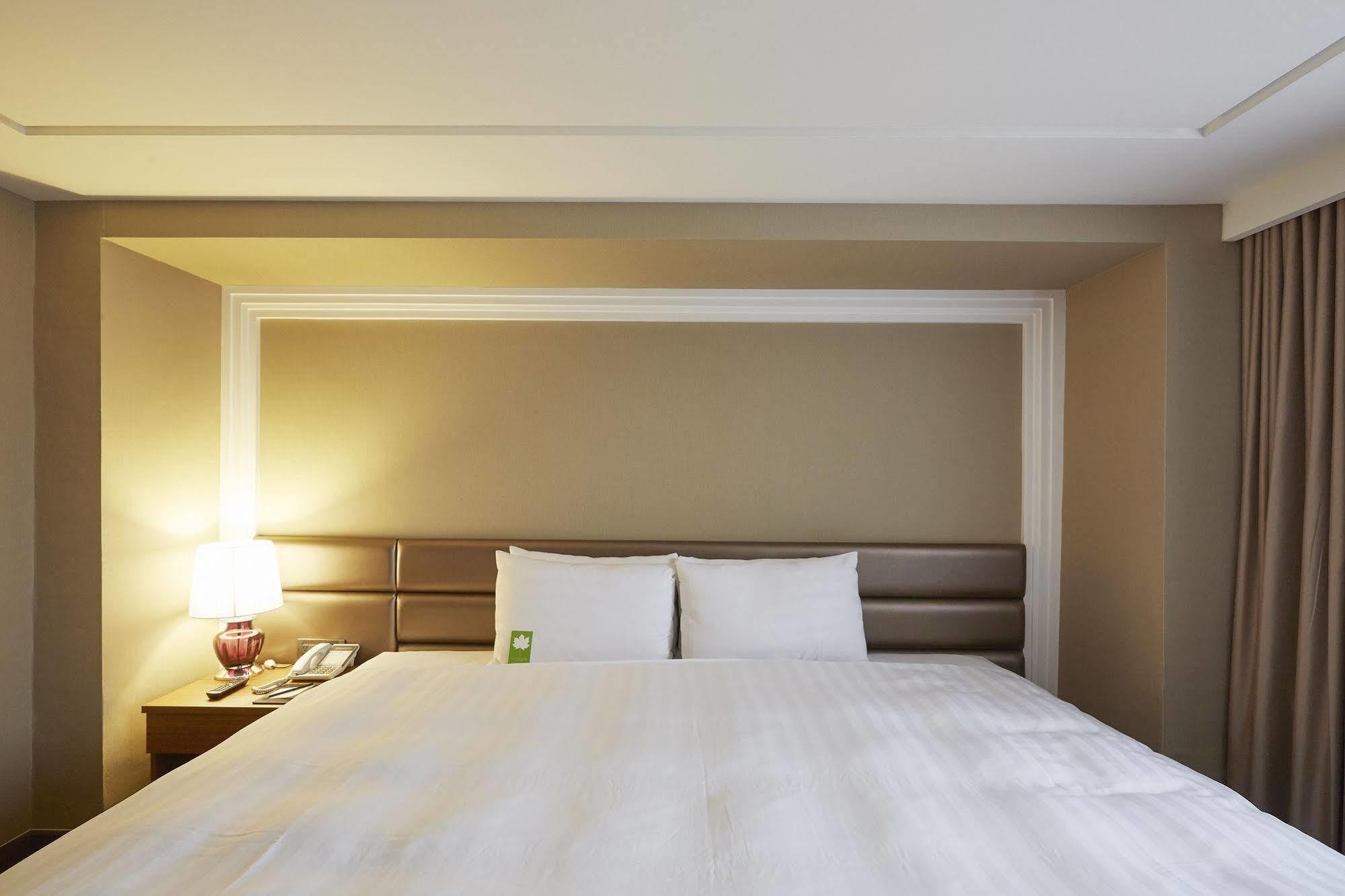 Grand City Hotel Phong Nguyên Ngoại thất bức ảnh