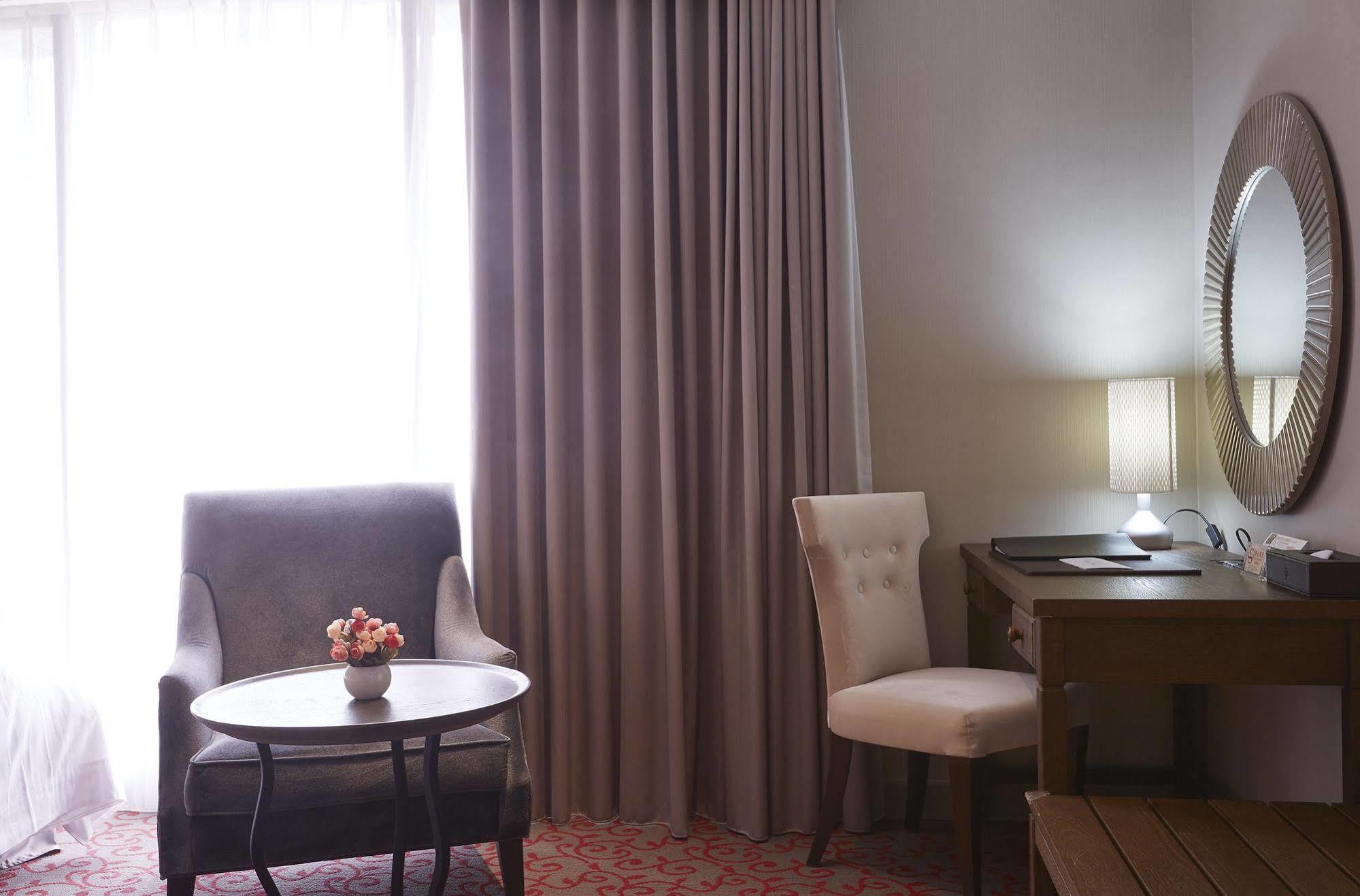 Grand City Hotel Phong Nguyên Ngoại thất bức ảnh
