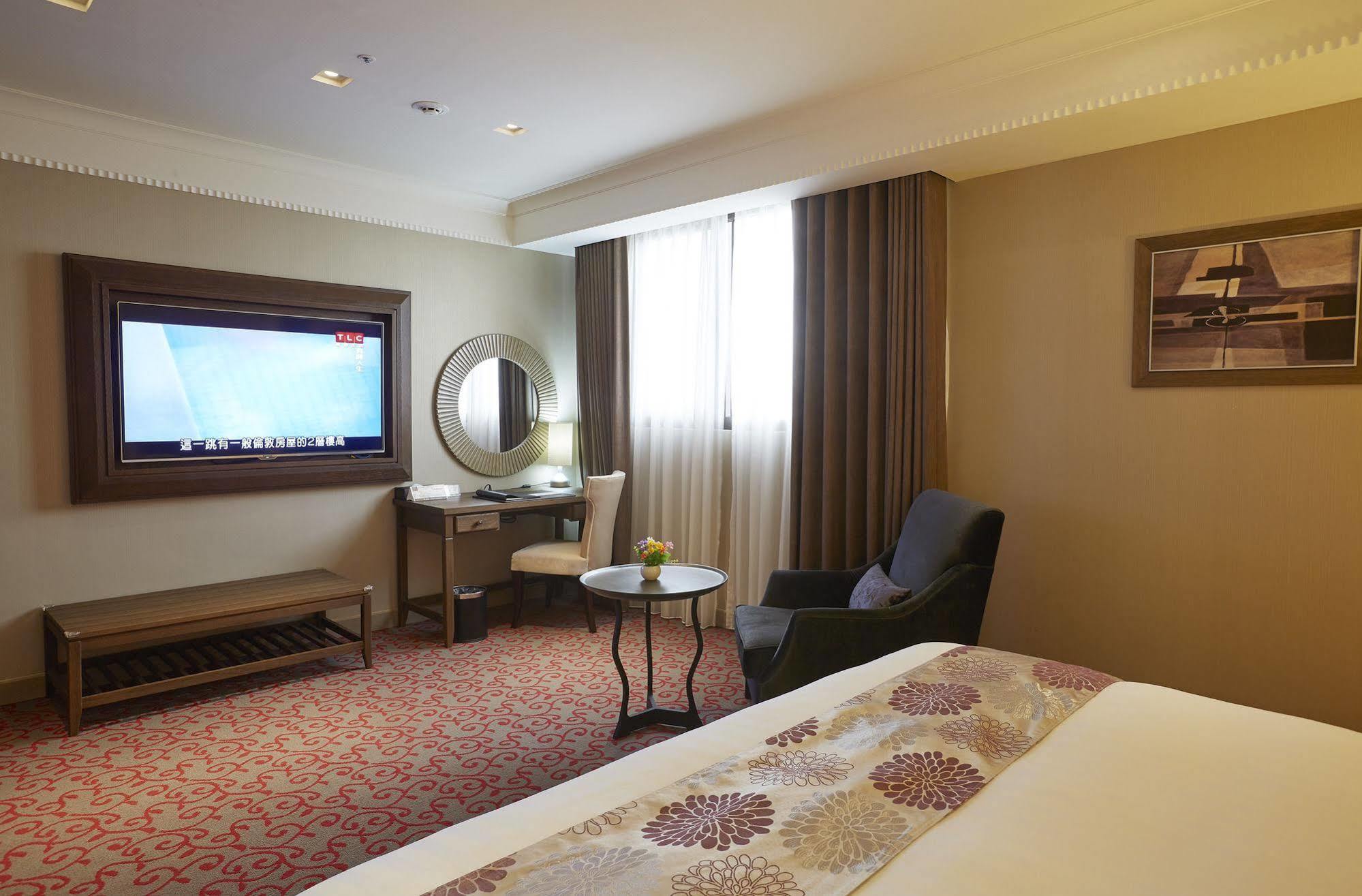 Grand City Hotel Phong Nguyên Ngoại thất bức ảnh
